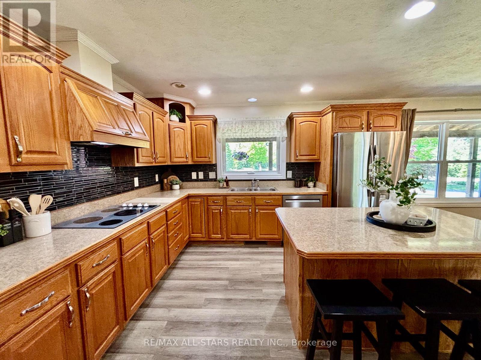 502 Pontypool Road, Kawartha Lakes (Manvers), Ontario  L0A 1K0 - Photo 15 - X13249234