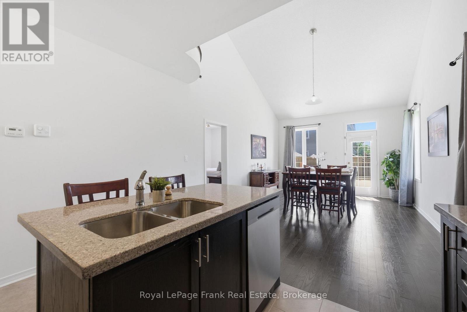 56 Deacon Crescent, Kawartha Lakes (Lindsay), Ontario  K9V 0L5 - Photo 17 - X13249764