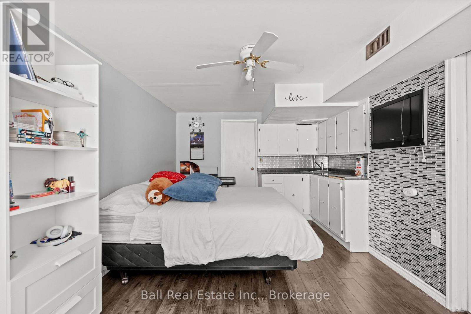 2048 Walker Avenue, Peterborough (Ashburnham Ward 4), Ontario  K9L 1S1 - Photo 32 - X13250156