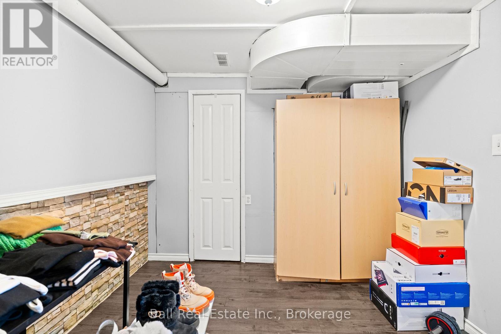 2048 Walker Avenue, Peterborough (Ashburnham Ward 4), Ontario  K9L 1S1 - Photo 37 - X13250156