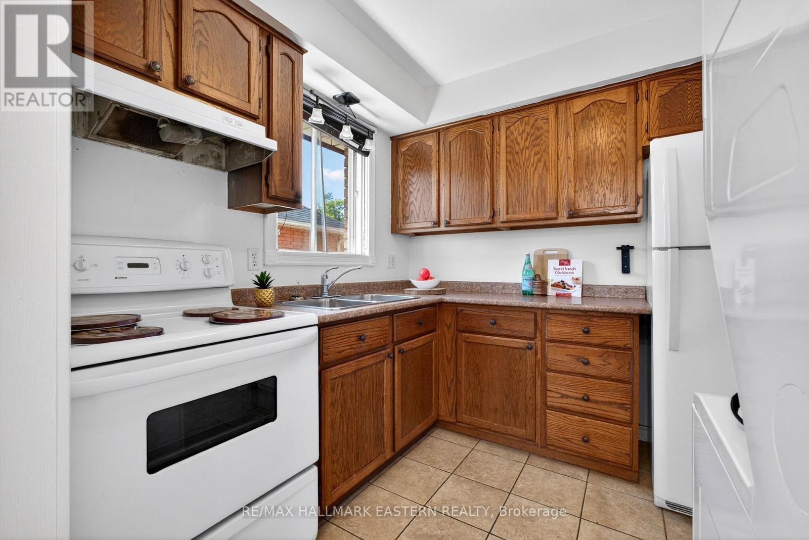 168 Towerhill Road N, Peterborough (Northcrest Ward 5), Ontario  K9H 7M8 - Photo 10 - X13253520