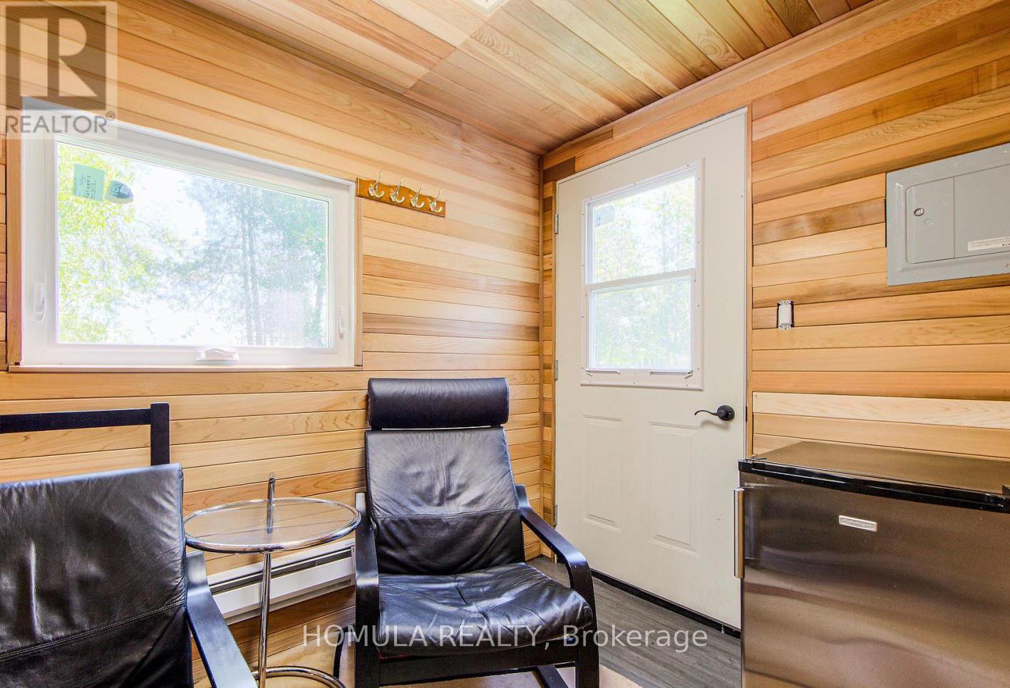 24 Riverside Drive, Kawartha Lakes (Ops), Ontario  K9V 0H6 - Photo 8 - X13326552