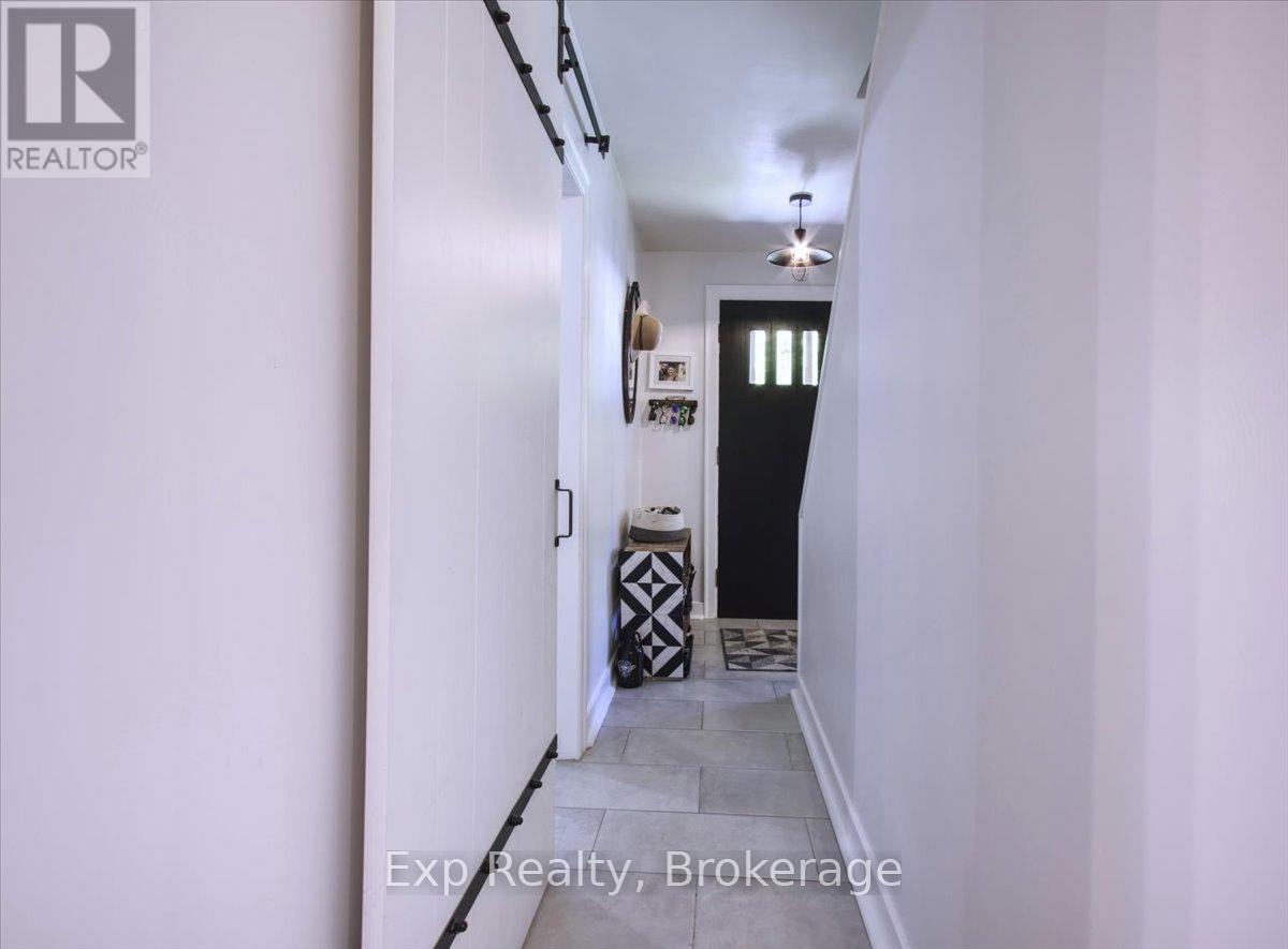 508 Cordach Crescent, Peterborough (Town Ward 3), Ontario  K9H 3A5 - Photo 4 - X13410108