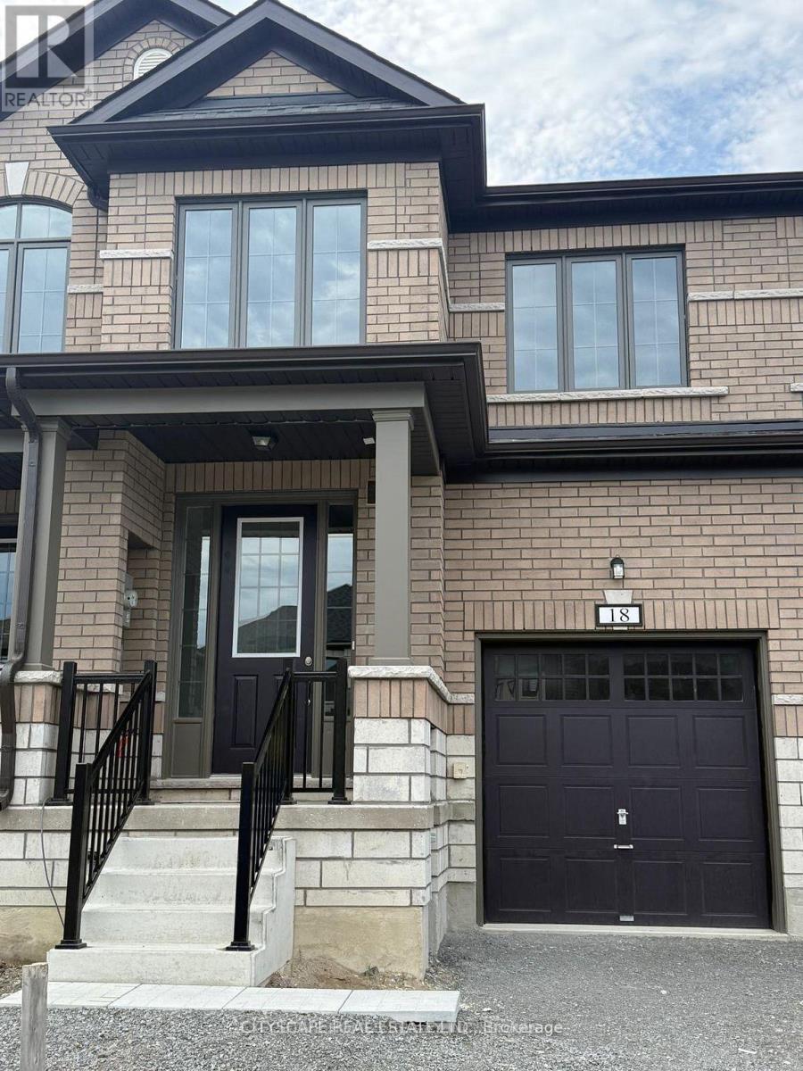 18 Walters Street, Kawartha Lakes (Lindsay), Ontario  K9V 6A9 - Photo 2 - X13410530