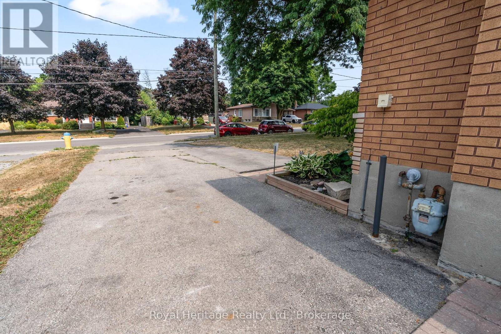 Lower - 19 Kawartha Drive, Kawartha Lakes (Lindsay), Ontario  K9V 1A6 - Photo 20 - X13411808