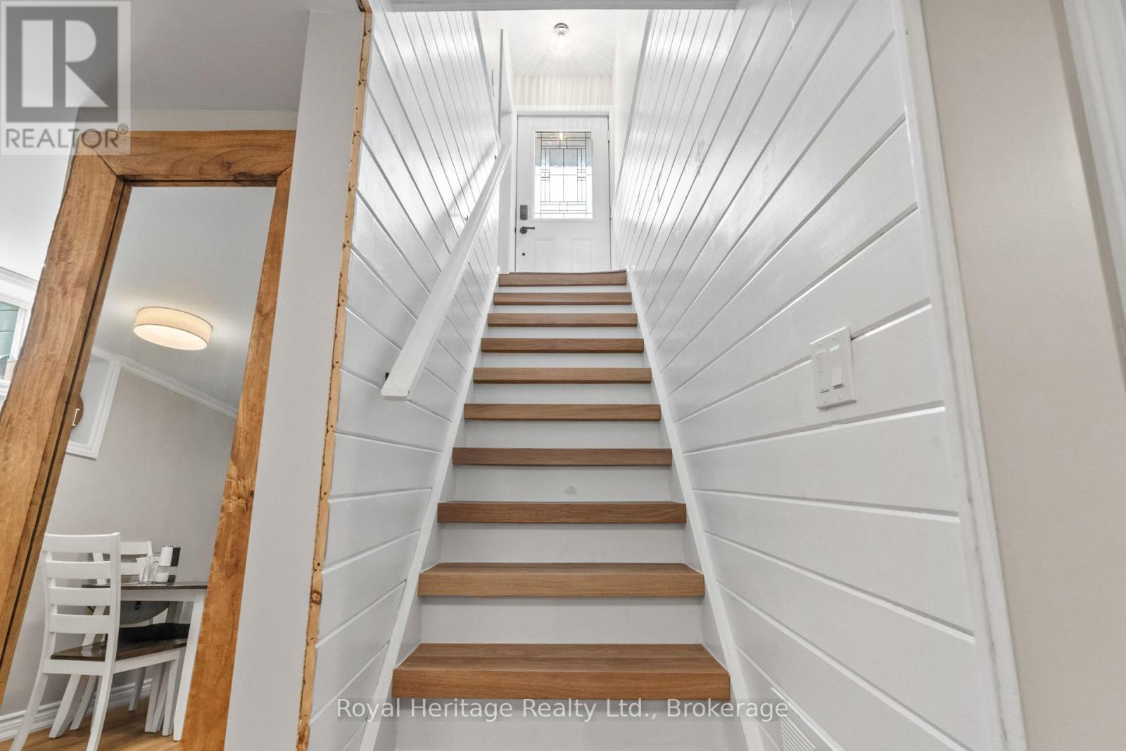 Lower - 19 Kawartha Drive, Kawartha Lakes (Lindsay), Ontario  K9V 1A6 - Photo 3 - X13411808