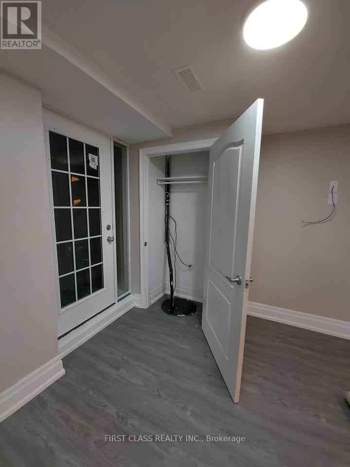 Unknown Address, ,     - Photo 15 - E13412572