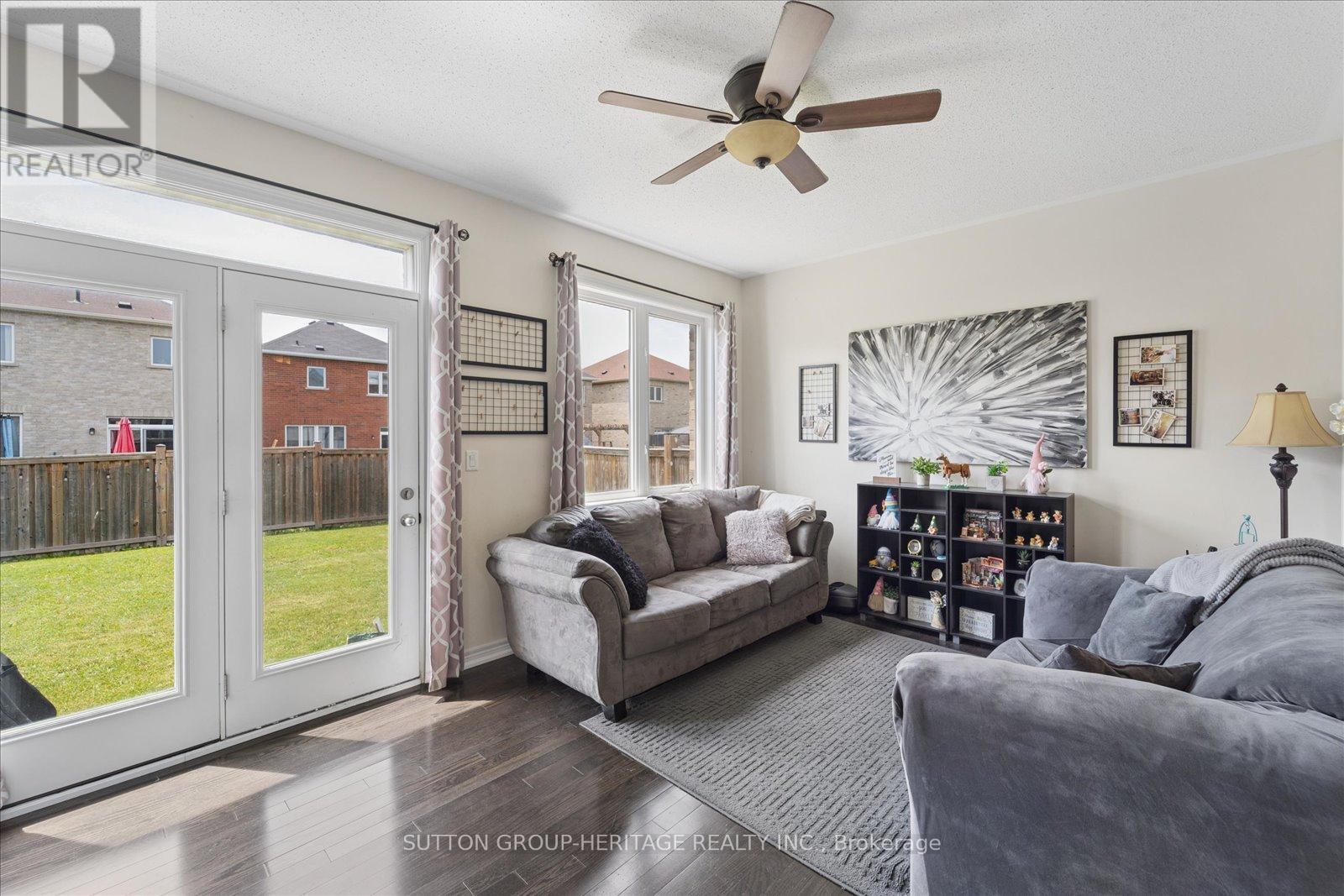 64 Pedwell Street, Clarington (Newcastle), Ontario  L1B 0E1 - Photo 13 - E13412654