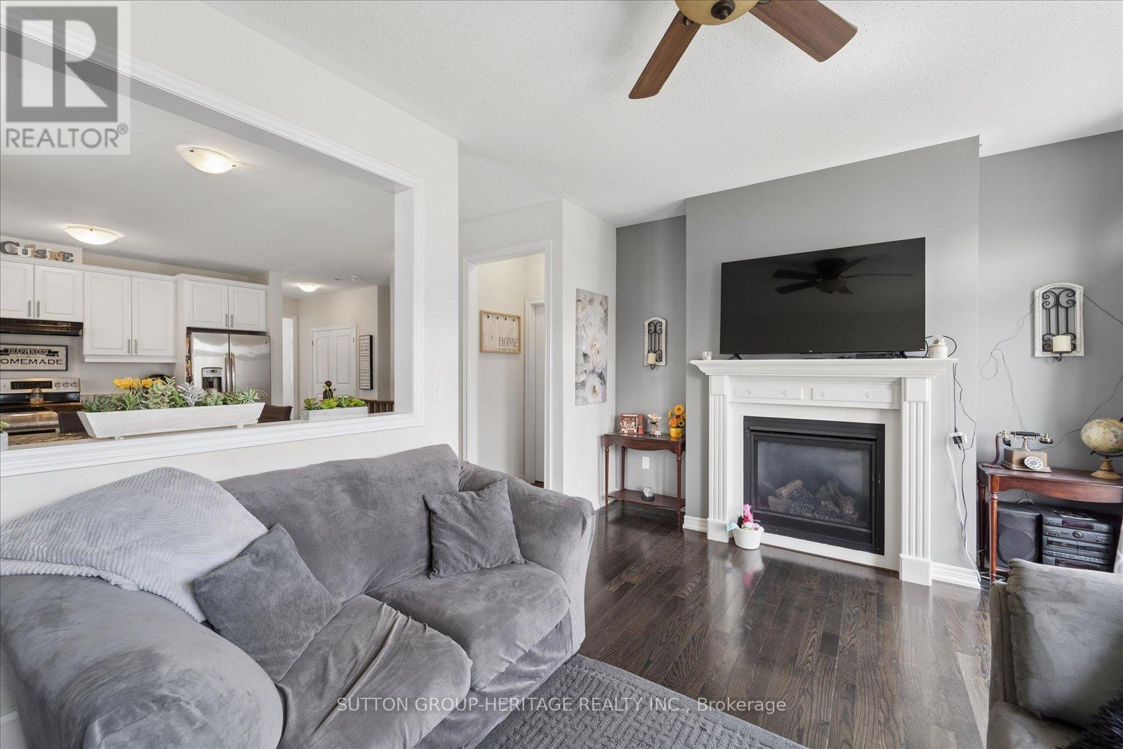 64 Pedwell Street, Clarington (Newcastle), Ontario  L1B 0E1 - Photo 15 - E13412654