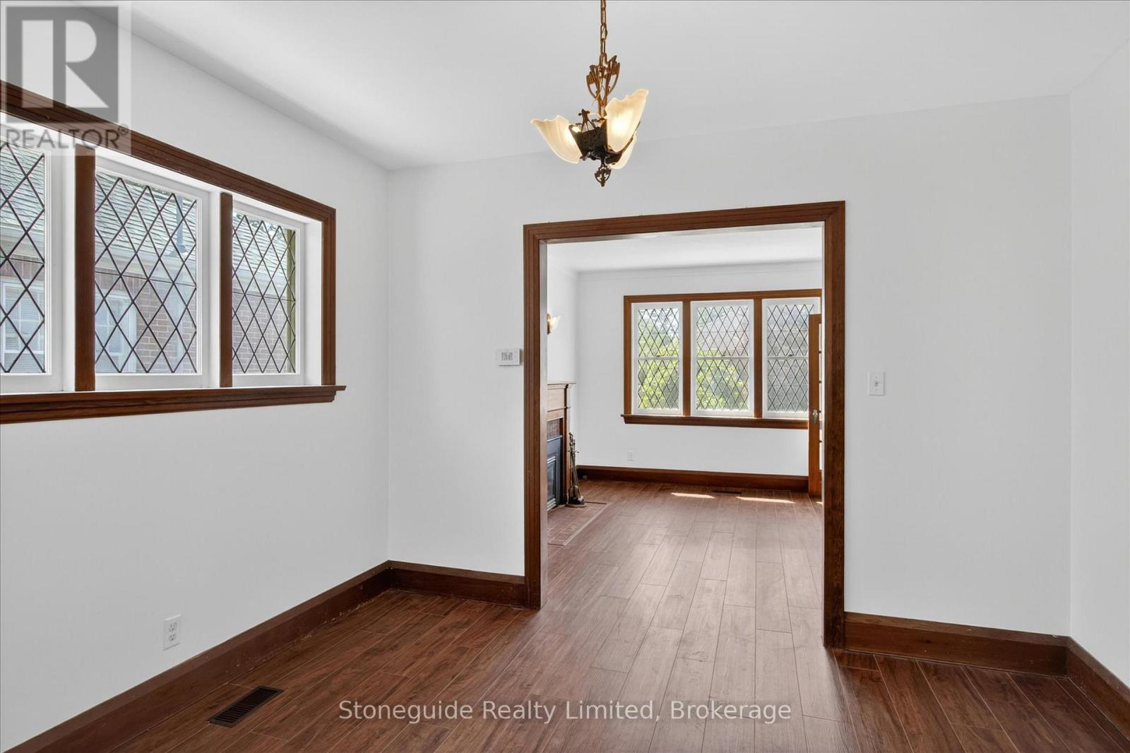 534 Douglas Avenue, Peterborough (Town Ward 3), Ontario  K9J 4L1 - Photo 15 - X13412998