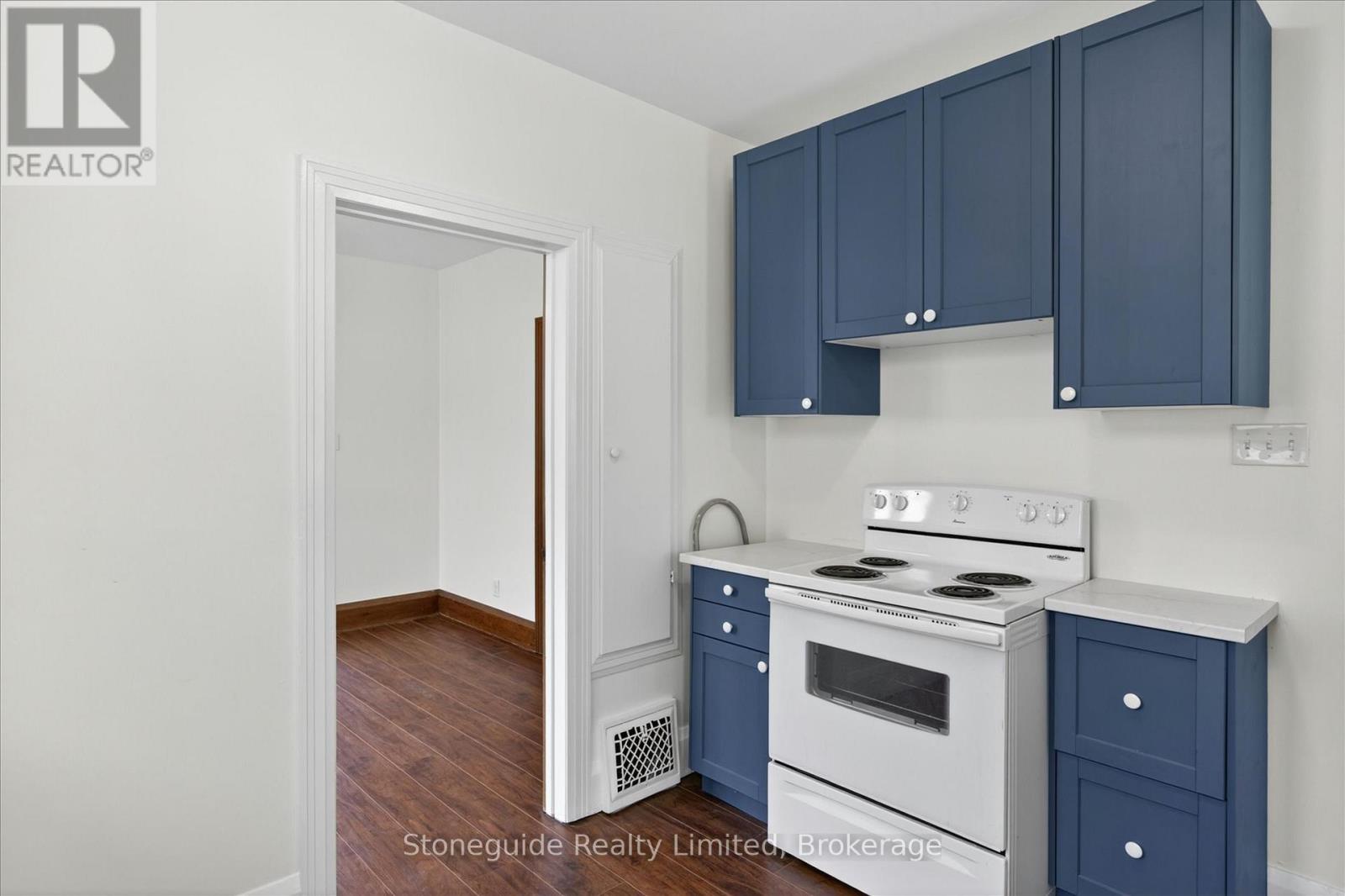 534 Douglas Avenue, Peterborough (Town Ward 3), Ontario  K9J 4L1 - Photo 19 - X13412998