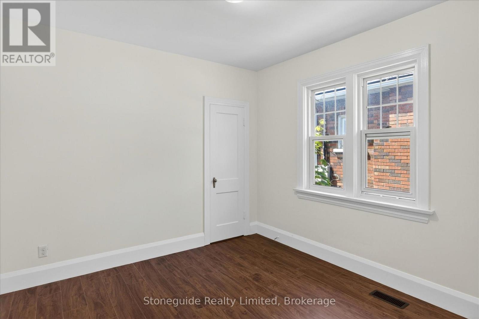 534 Douglas Avenue, Peterborough (Town Ward 3), Ontario  K9J 4L1 - Photo 21 - X13412998