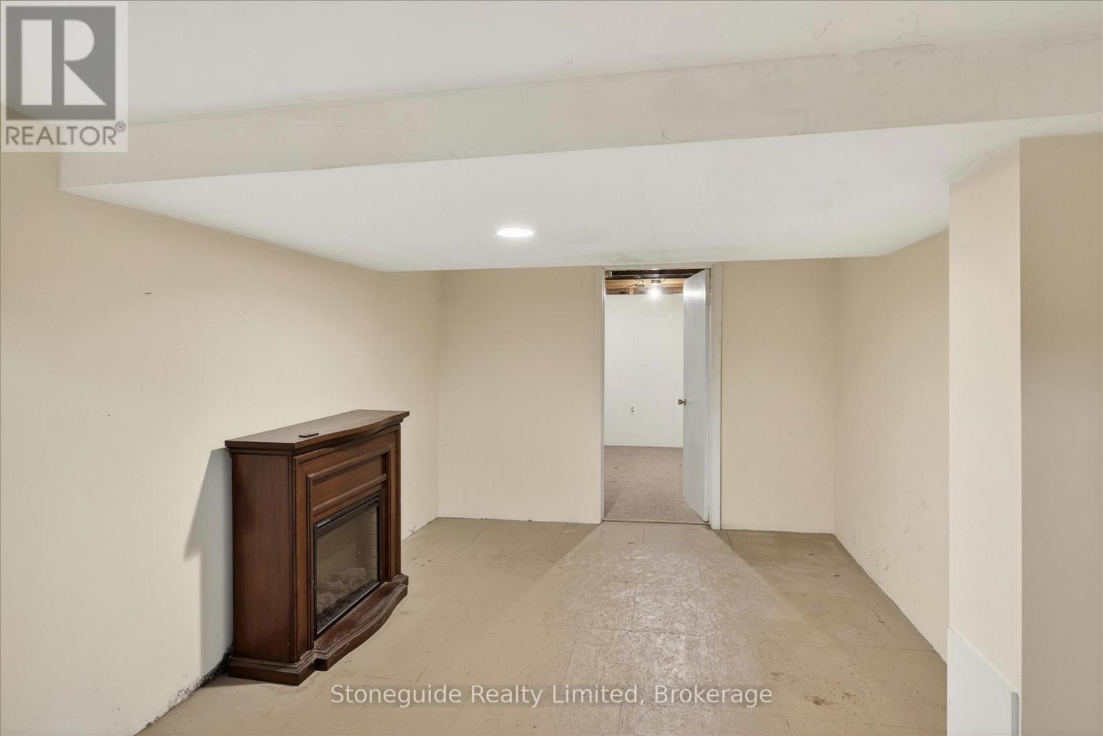 534 Douglas Avenue, Peterborough (Town Ward 3), Ontario  K9J 4L1 - Photo 30 - X13412998