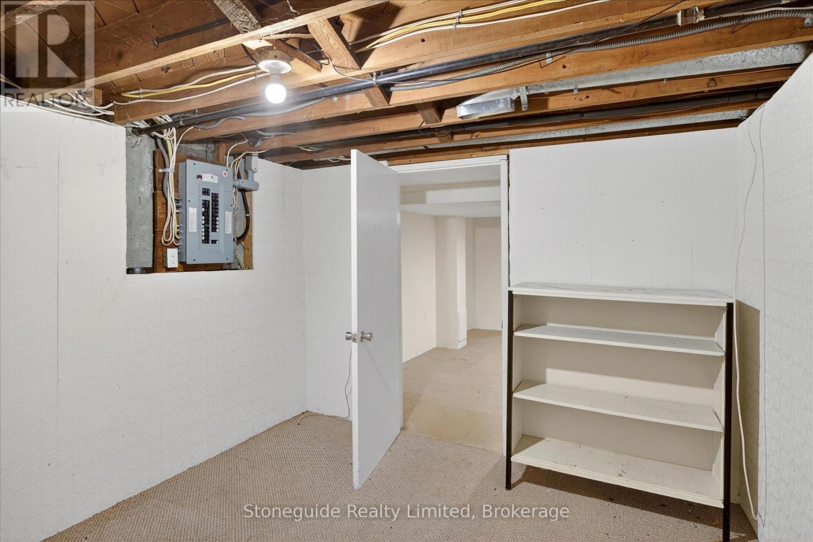 534 Douglas Avenue, Peterborough (Town Ward 3), Ontario  K9J 4L1 - Photo 33 - X13412998