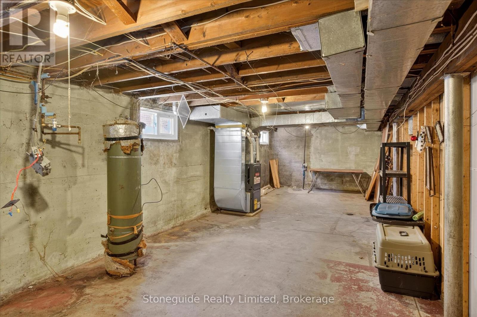 534 Douglas Avenue, Peterborough (Town Ward 3), Ontario  K9J 4L1 - Photo 34 - X13412998