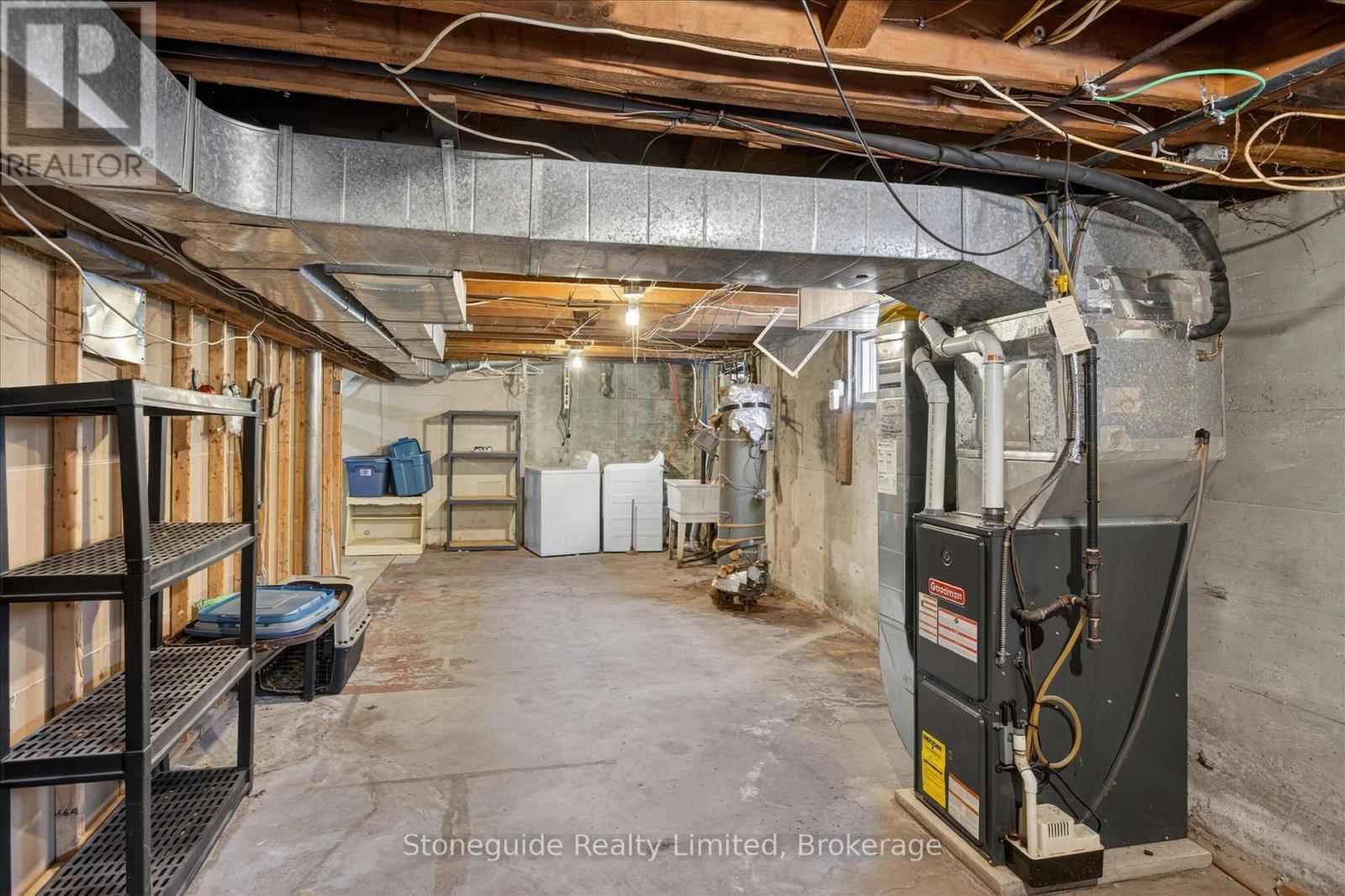 534 Douglas Avenue, Peterborough (Town Ward 3), Ontario  K9J 4L1 - Photo 35 - X13412998