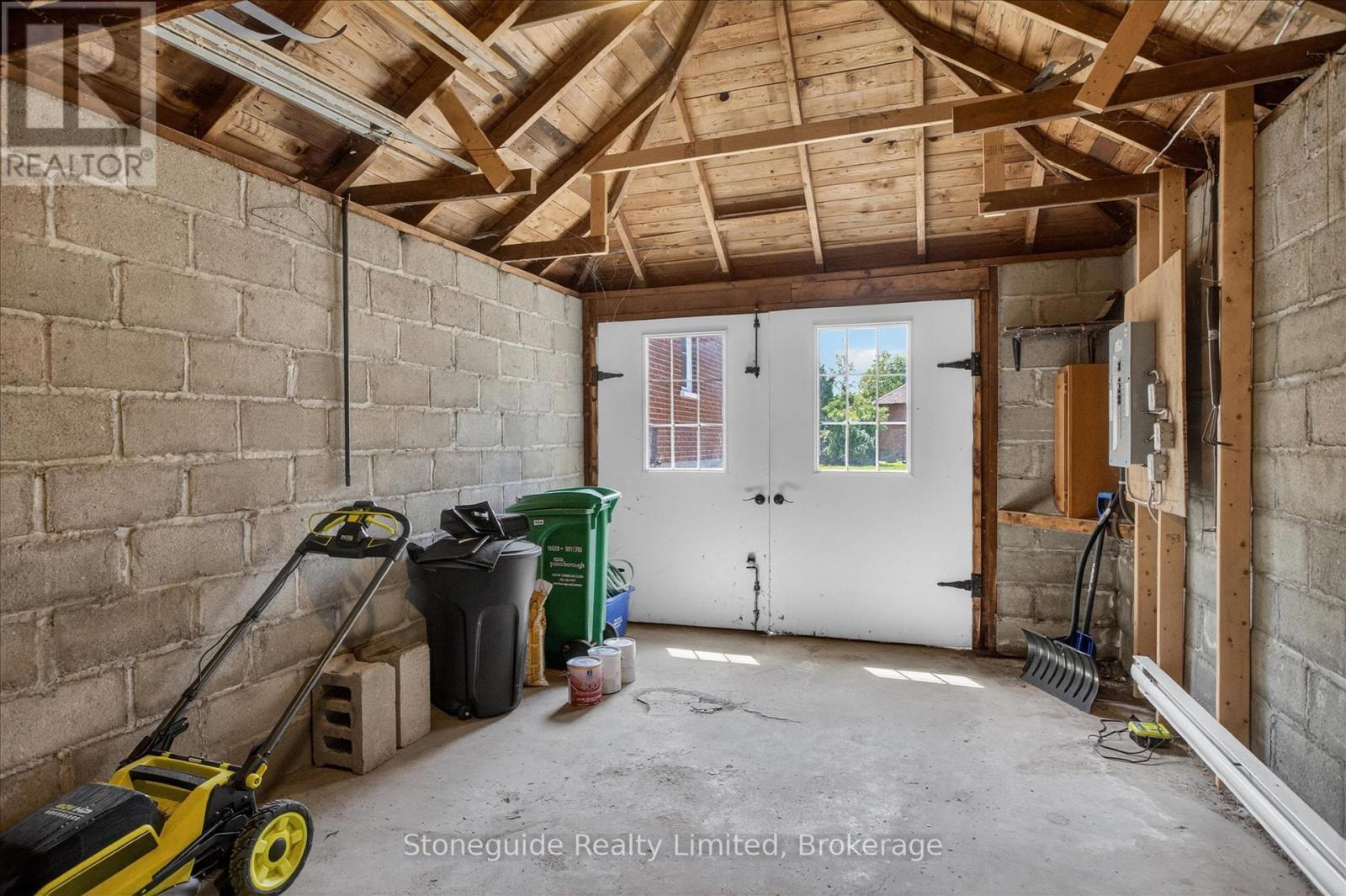534 Douglas Avenue, Peterborough (Town Ward 3), Ontario  K9J 4L1 - Photo 38 - X13412998