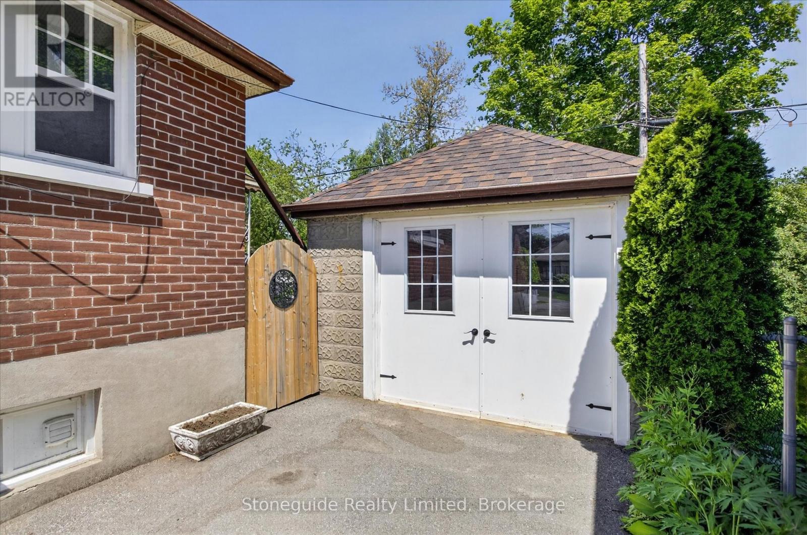 534 Douglas Avenue, Peterborough (Town Ward 3), Ontario  K9J 4L1 - Photo 39 - X13412998