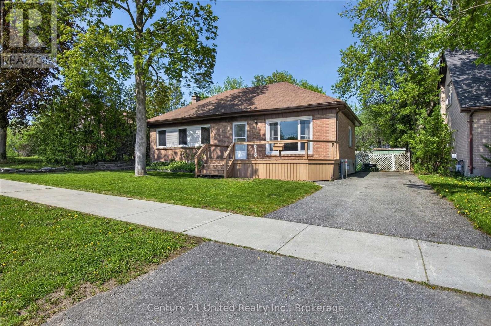 818 RISHOR CRESCENT, peterborough (northcrest ward 5), Ontario