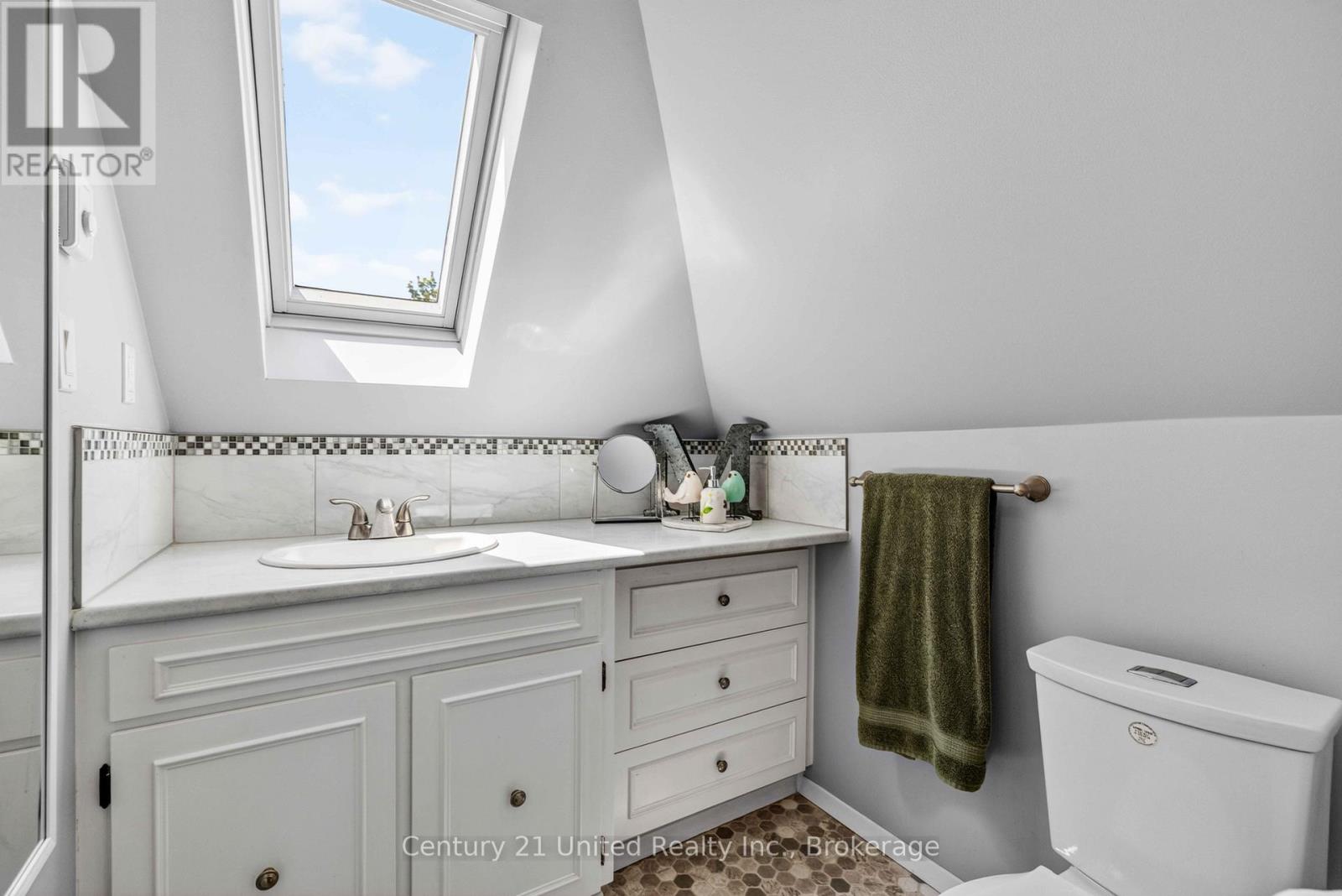 186 Aberdeen Avenue, Peterborough (Northcrest Ward 5), Ontario  K9H 4W8 - Photo 34 - X13413732