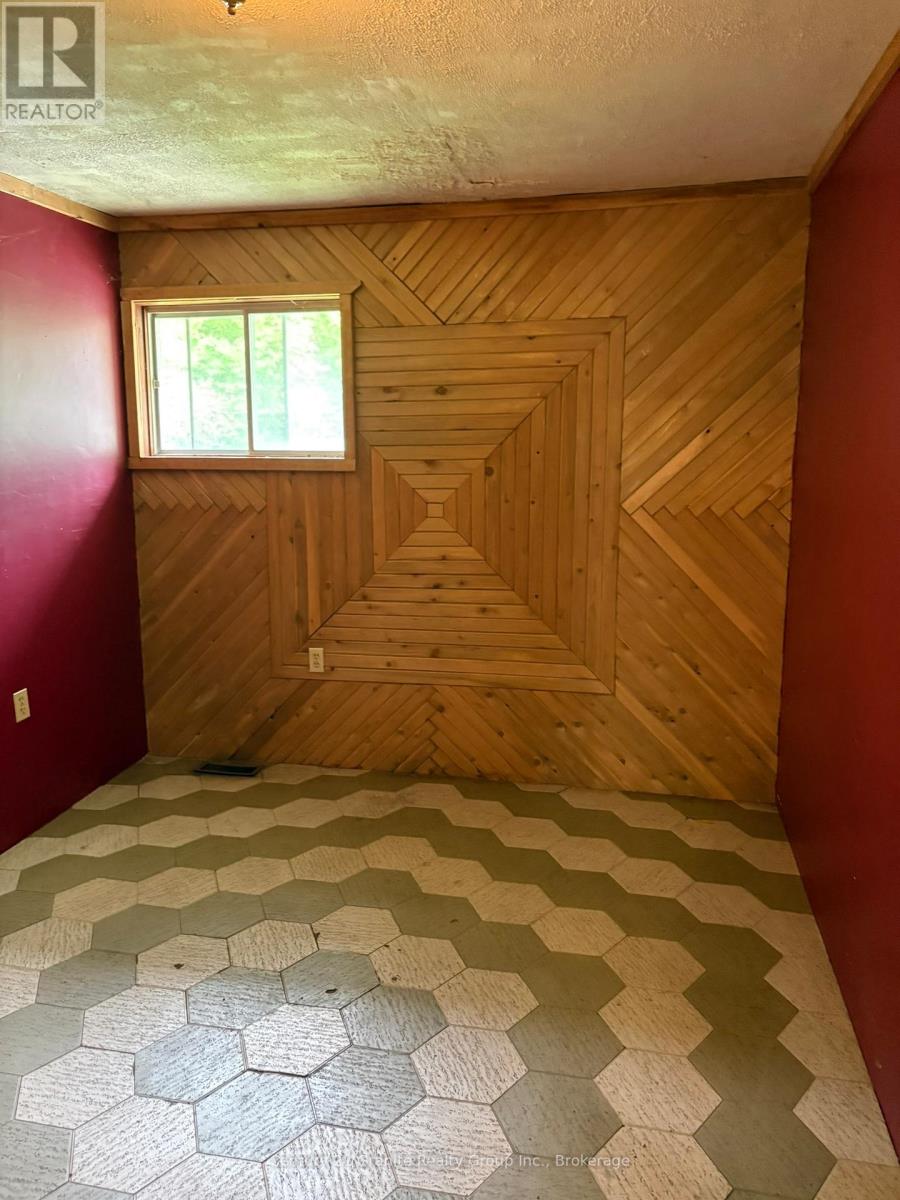 577 Lakeview Road, Bancroft (Dungannon Ward), Ontario  K0L 1C0 - Photo 12 - X13414778
