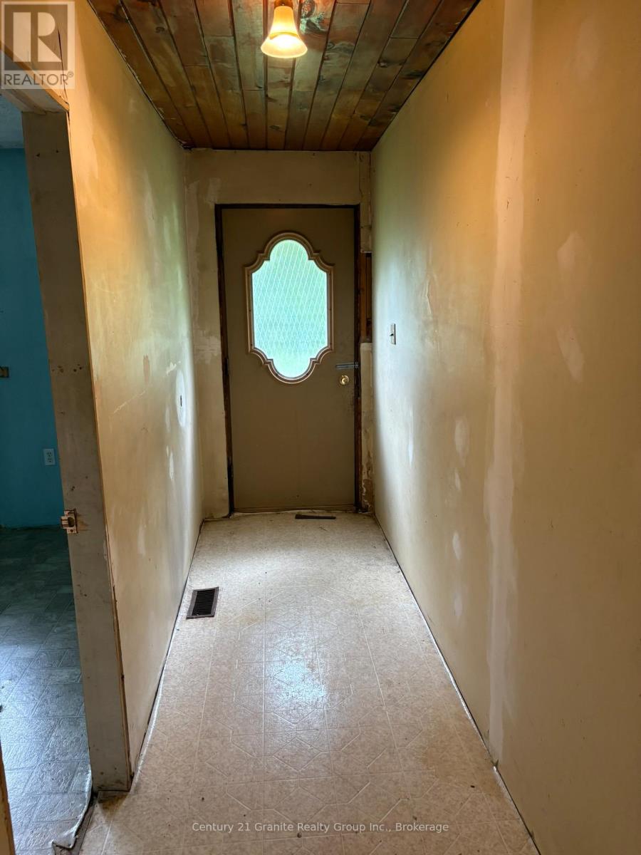 577 Lakeview Road, Bancroft (Dungannon Ward), Ontario  K0L 1C0 - Photo 13 - X13414778