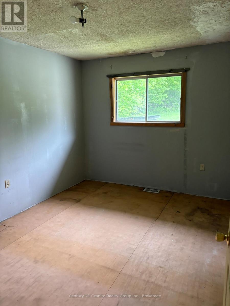 577 Lakeview Road, Bancroft (Dungannon Ward), Ontario  K0L 1C0 - Photo 15 - X13414778