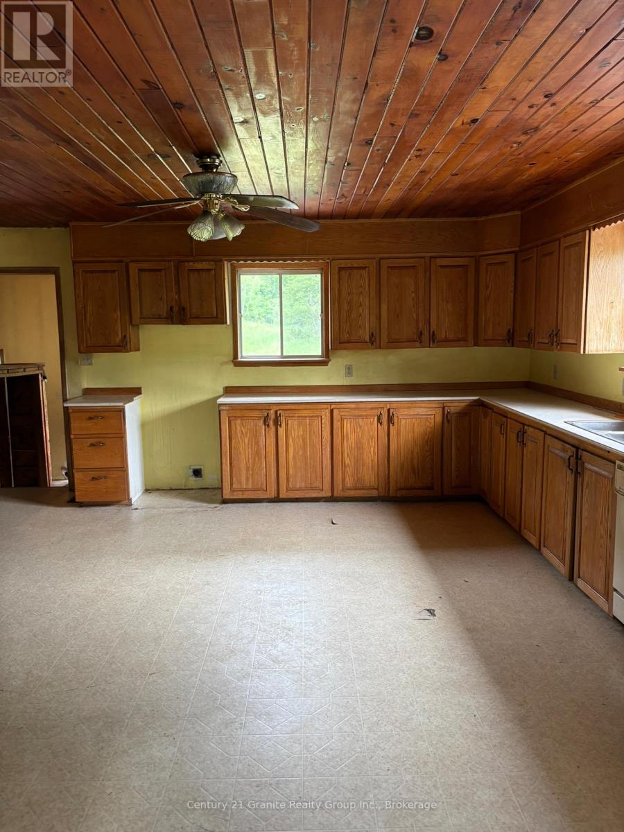 577 Lakeview Road, Bancroft (Dungannon Ward), Ontario  K0L 1C0 - Photo 18 - X13414778