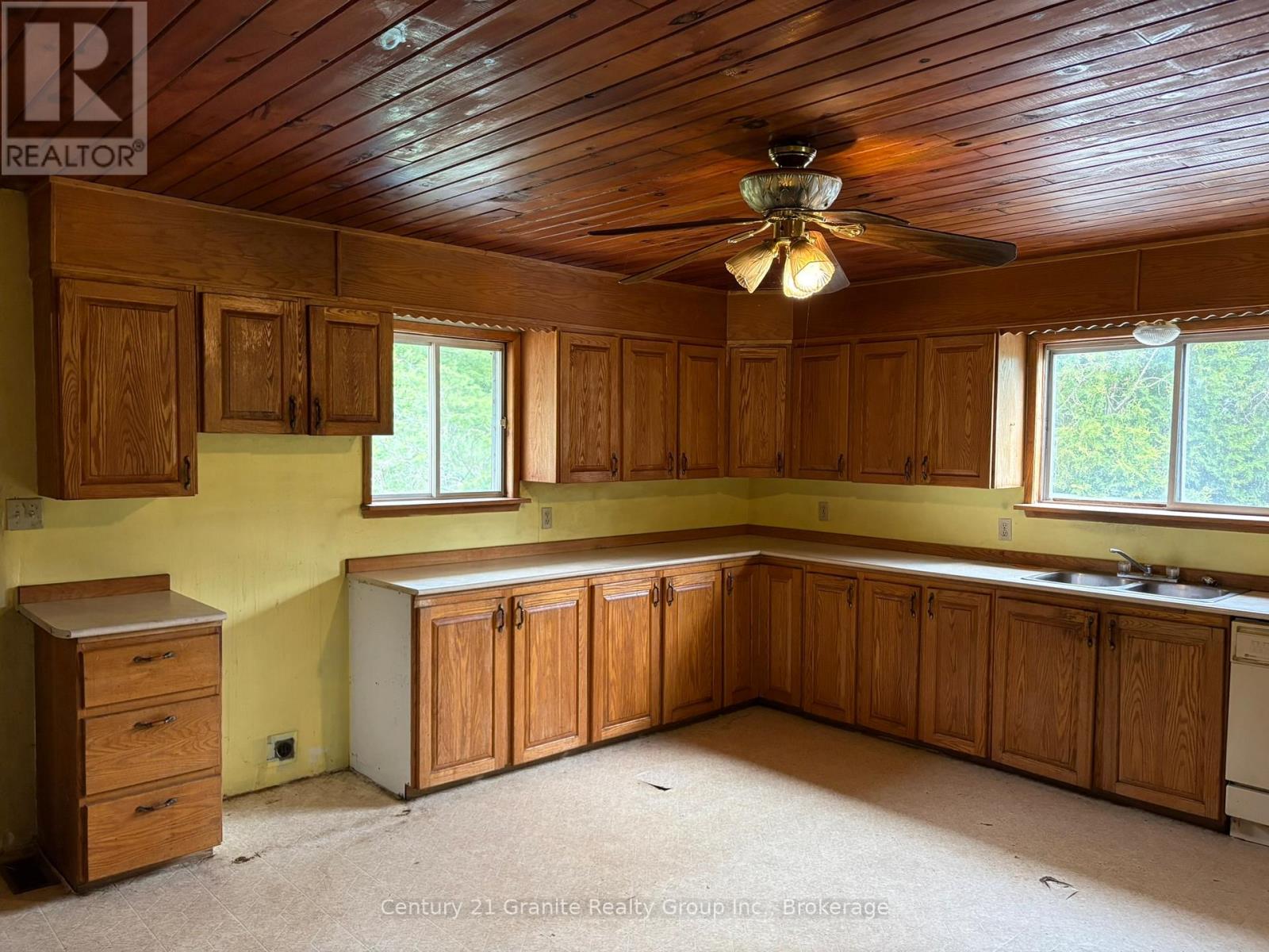 577 Lakeview Road, Bancroft (Dungannon Ward), Ontario  K0L 1C0 - Photo 9 - X13414778