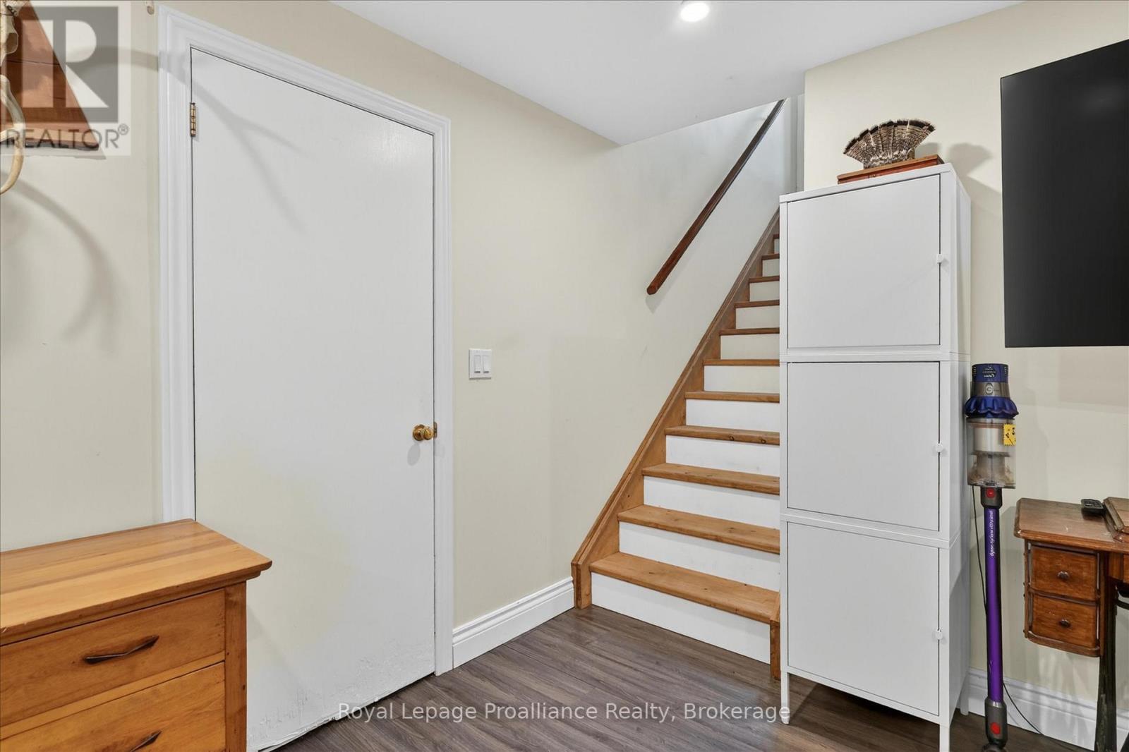 862 South Street, Douro-Dummer, Ontario  K0L 3A0 - Photo 17 - X13415578