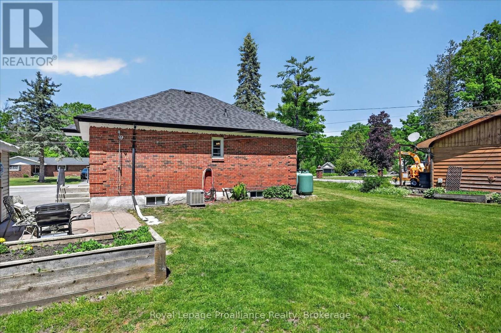 862 South Street, Douro-Dummer, Ontario  K0L 3A0 - Photo 25 - X13415578