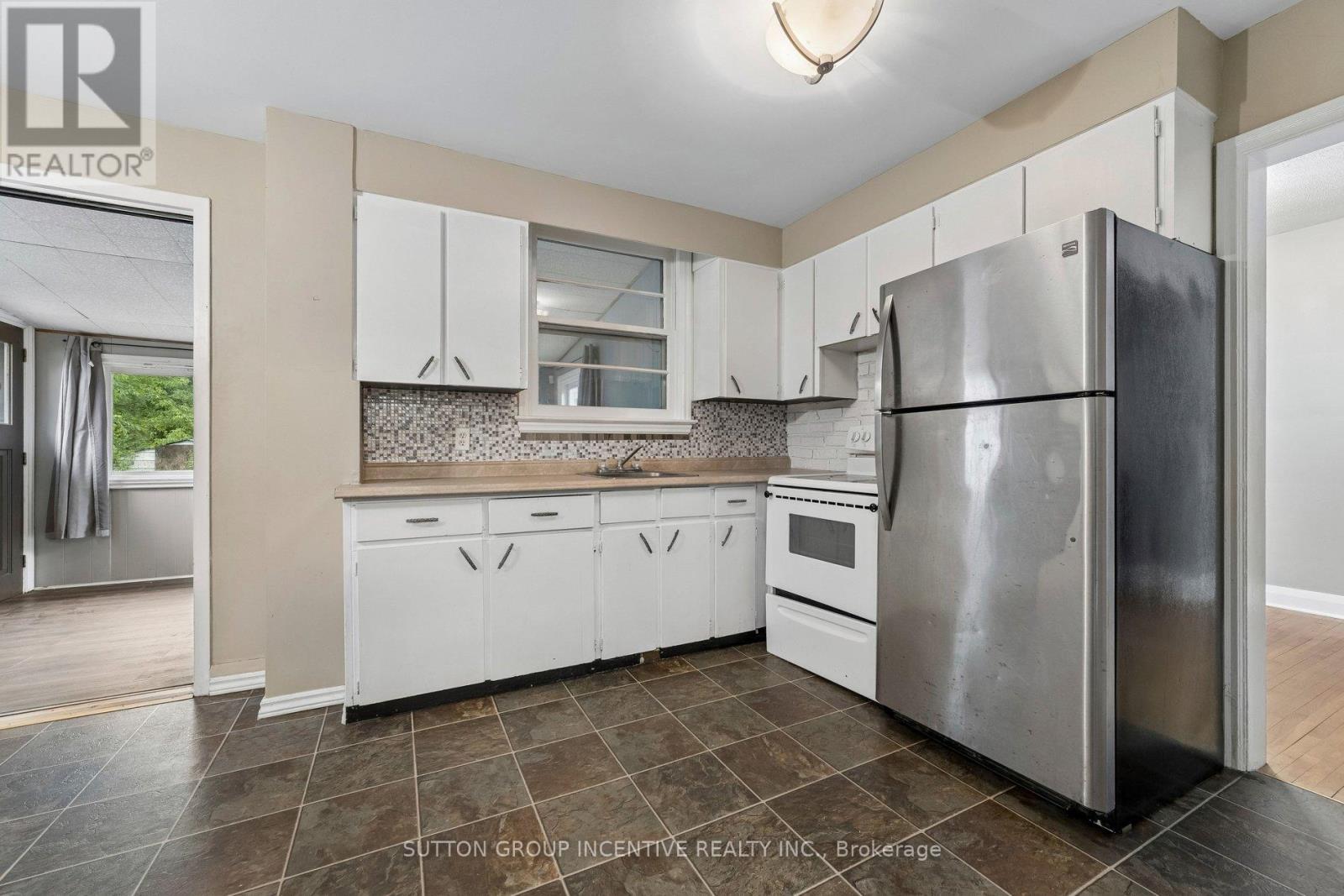 581 Arndon Avenue, Peterborough (Otonabee Ward 1), Ontario  K9J 4A9 - Photo 19 - X13416644