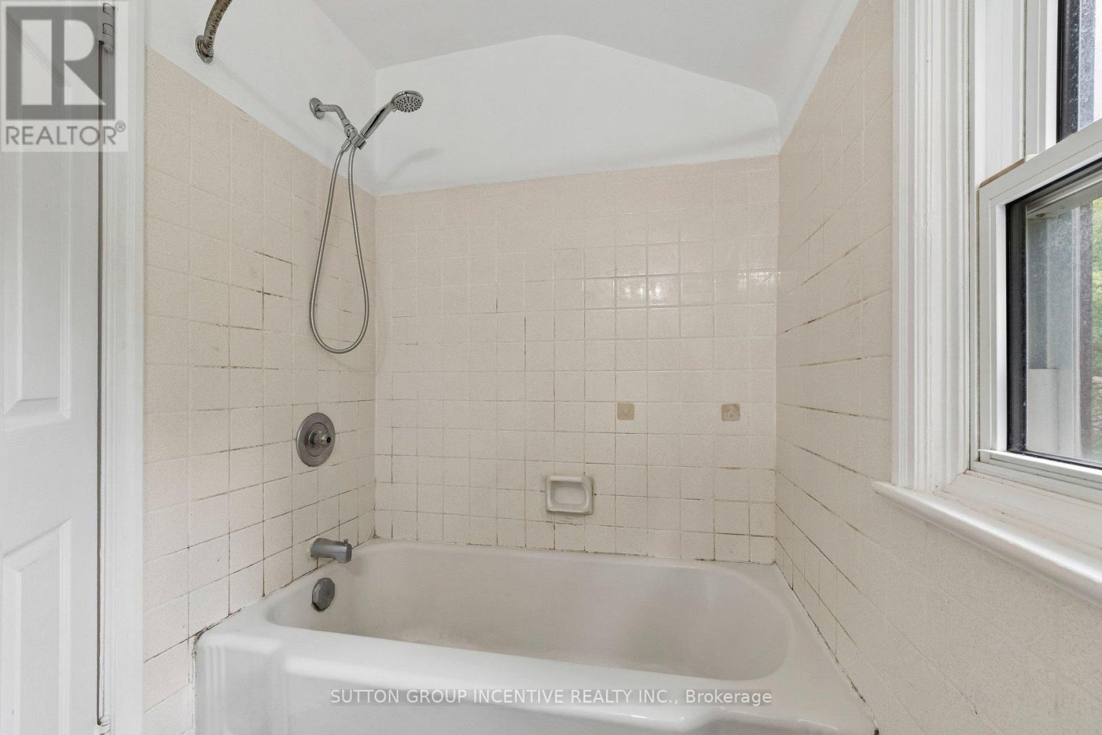 581 Arndon Avenue, Peterborough (Otonabee Ward 1), Ontario  K9J 4A9 - Photo 32 - X13416644