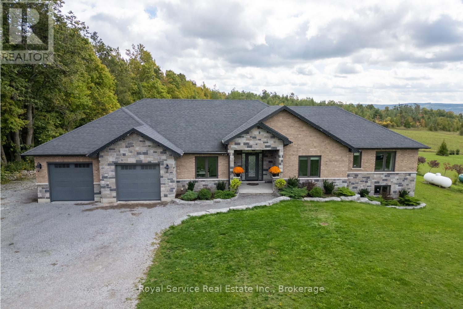 381 Sharpe Line, Cavan Monaghan (Cavan Twp), Ontario  L0A 1C0 - Photo 2 - X13418126