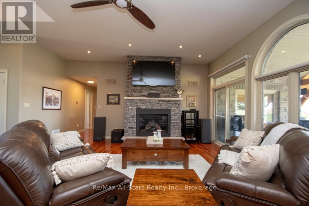 1308 River Road, Kawartha Lakes (Ops), Ontario  K9V 4R4 - Photo 6 - X13418570