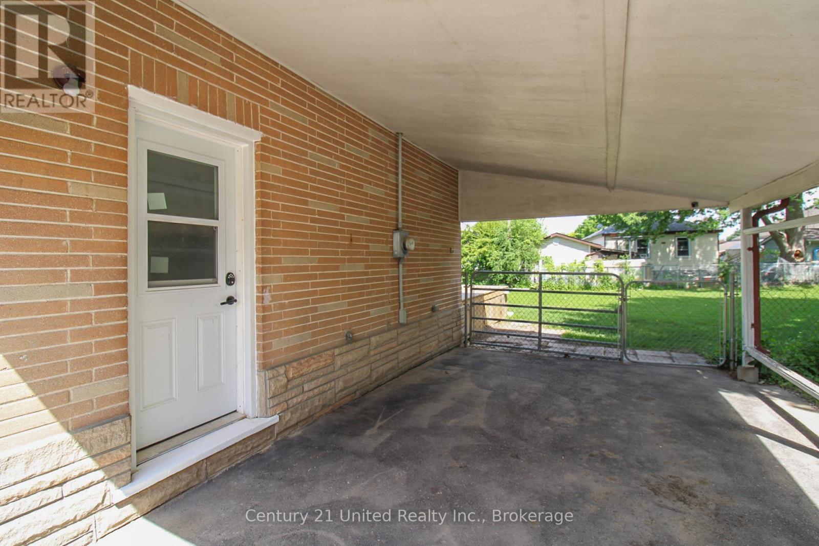 822 Argyle Street, Peterborough (Northcrest Ward 5), Ontario  K9H 5T3 - Photo 4 - X13419224