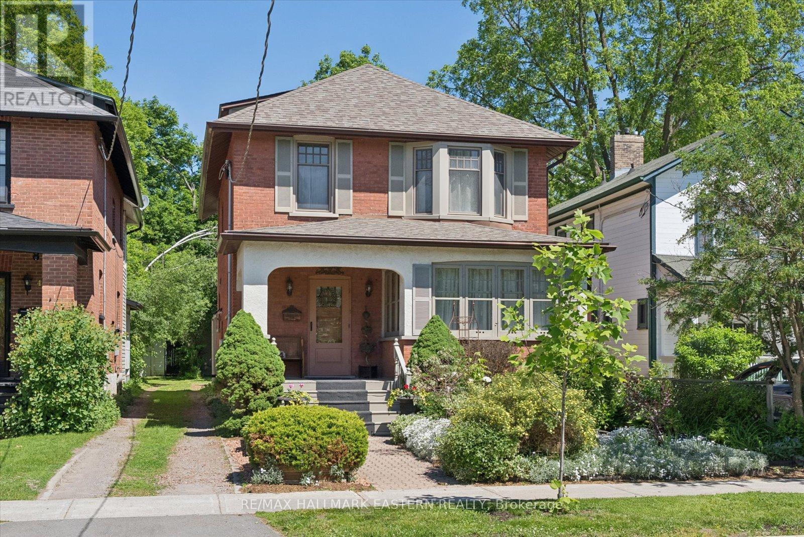474 Gilmour Street, Peterborough (Town Ward 3), Ontario  K9H 2J9 - Photo 2 - X13419280
