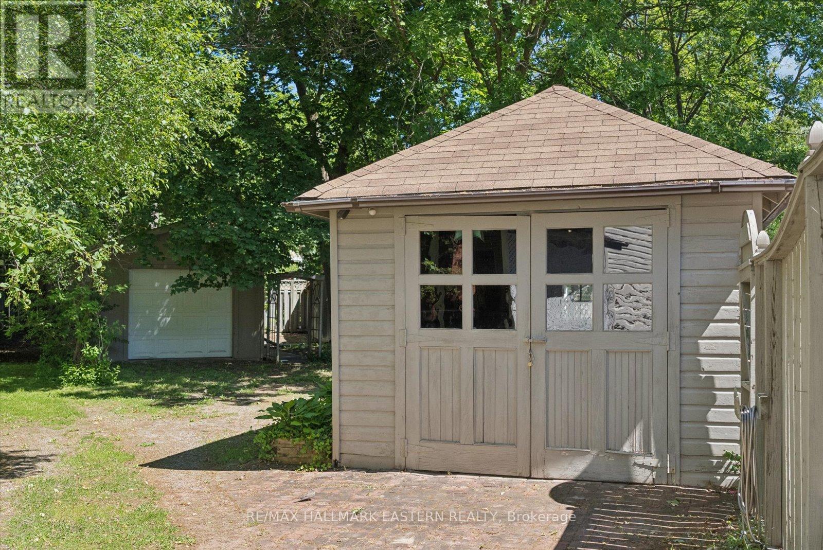 474 Gilmour Street, Peterborough (Town Ward 3), Ontario  K9H 2J9 - Photo 35 - X13419280