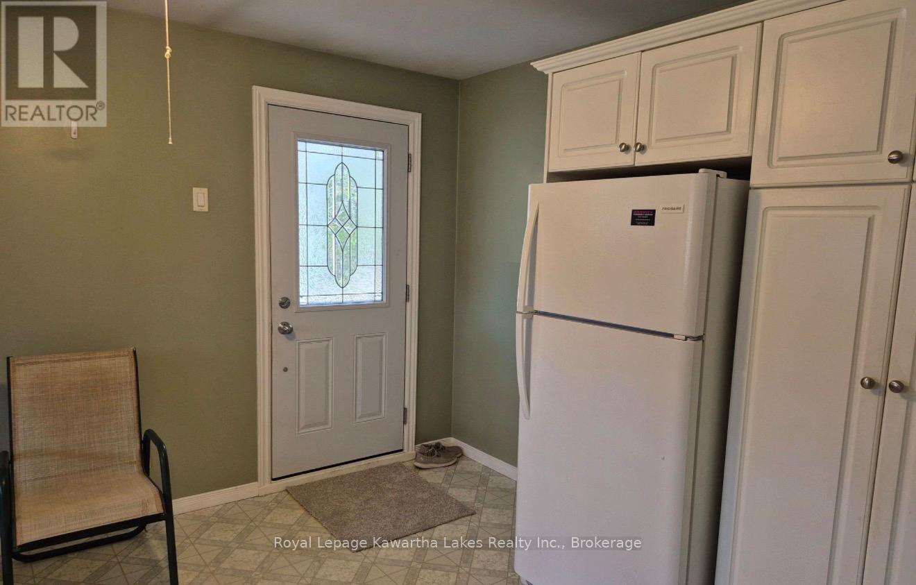 55 Parkside Drive, Kawartha Lakes (Lindsay), Ontario  K9V 5Y1 - Photo 14 - X13419888