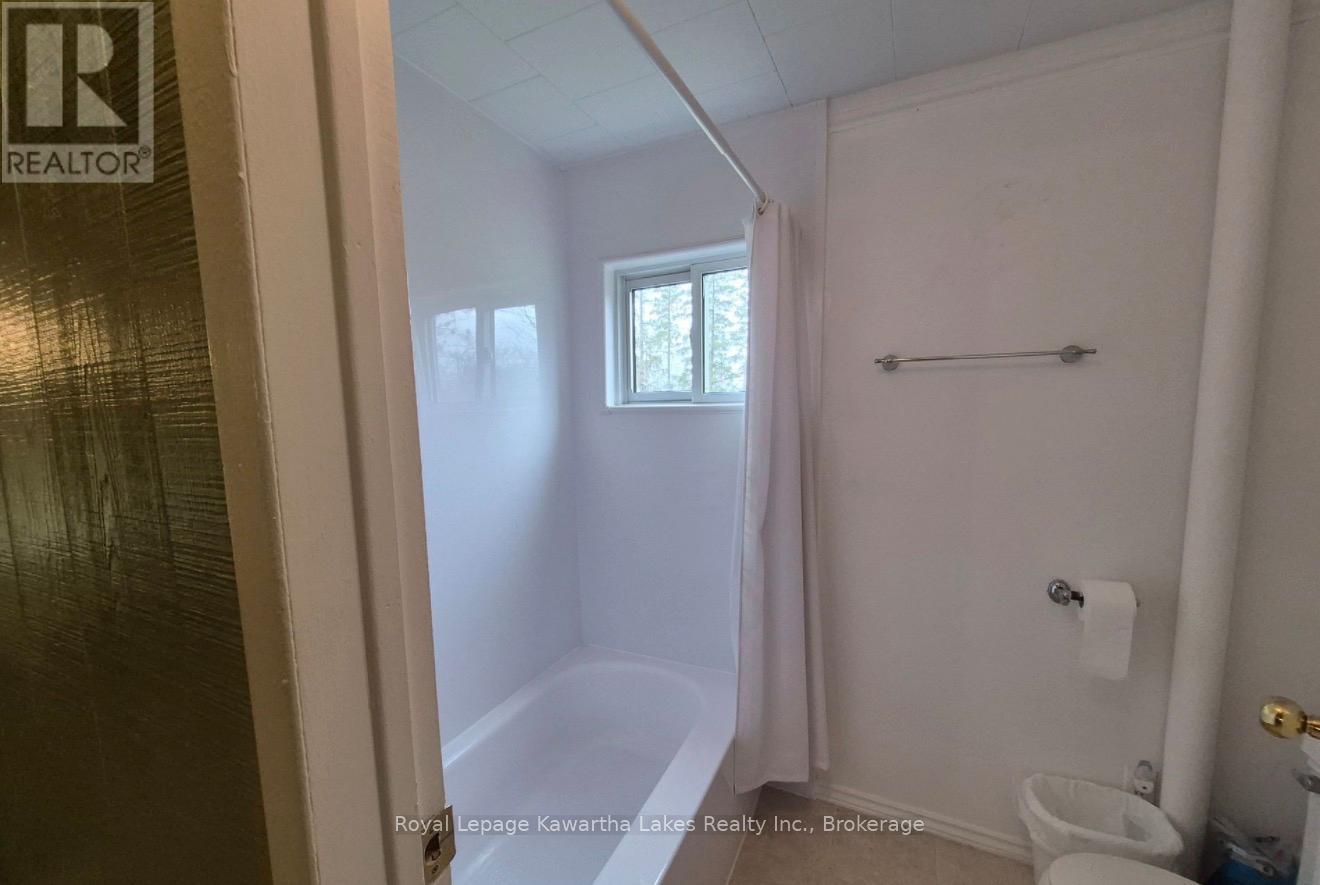 55 Parkside Drive, Kawartha Lakes (Lindsay), Ontario  K9V 5Y1 - Photo 17 - X13419888