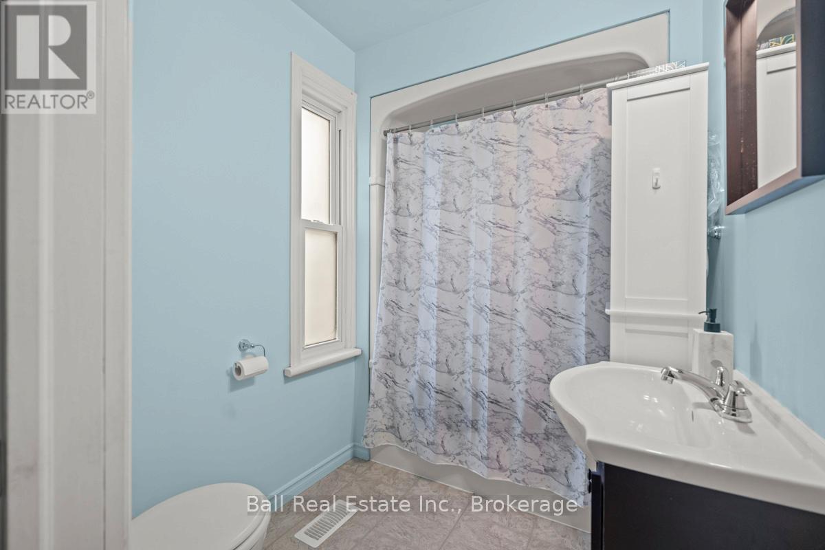 21 Aylmer Street S, Peterborough (Town Ward 3), Ontario  K9J 3H6 - Photo 21 - X13420800