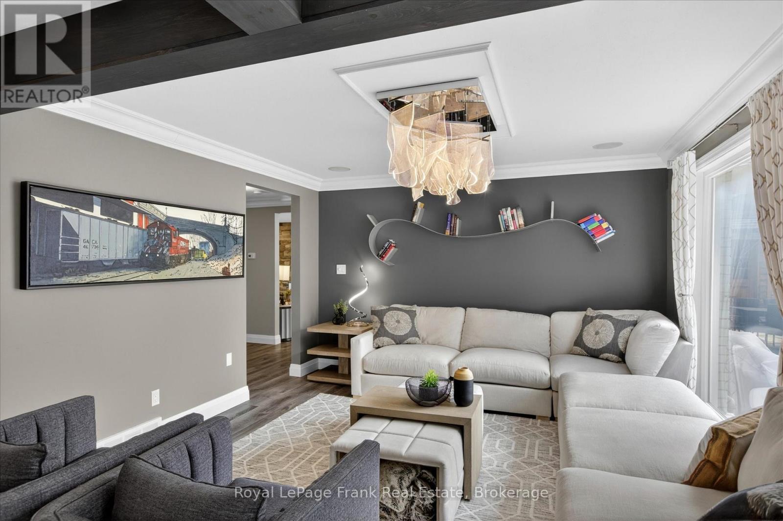 959 Weller Street, Peterborough (Monaghan Ward 2), Ontario  K9J 4Y3 - Photo 6 - X13420888