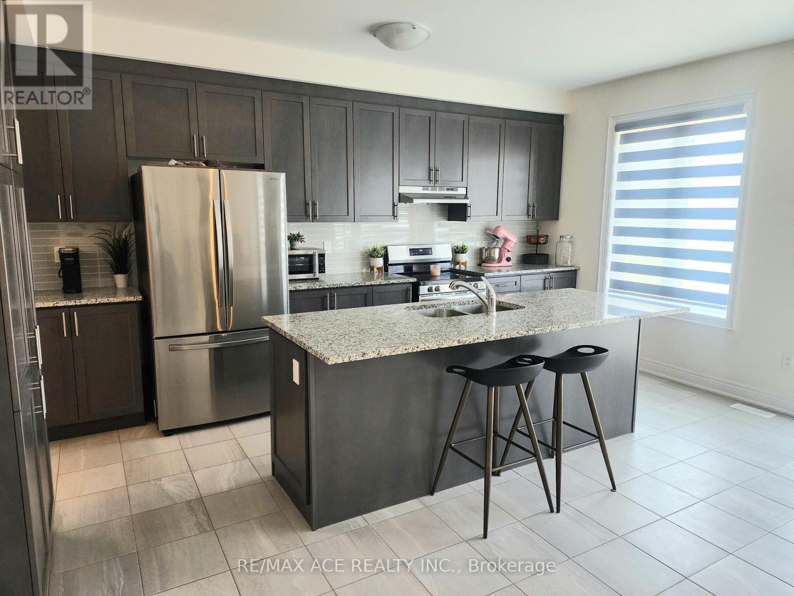22 Rogerson Street, Clarington (Newcastle), Ontario  L1B 0W4 - Photo 10 - E13422842