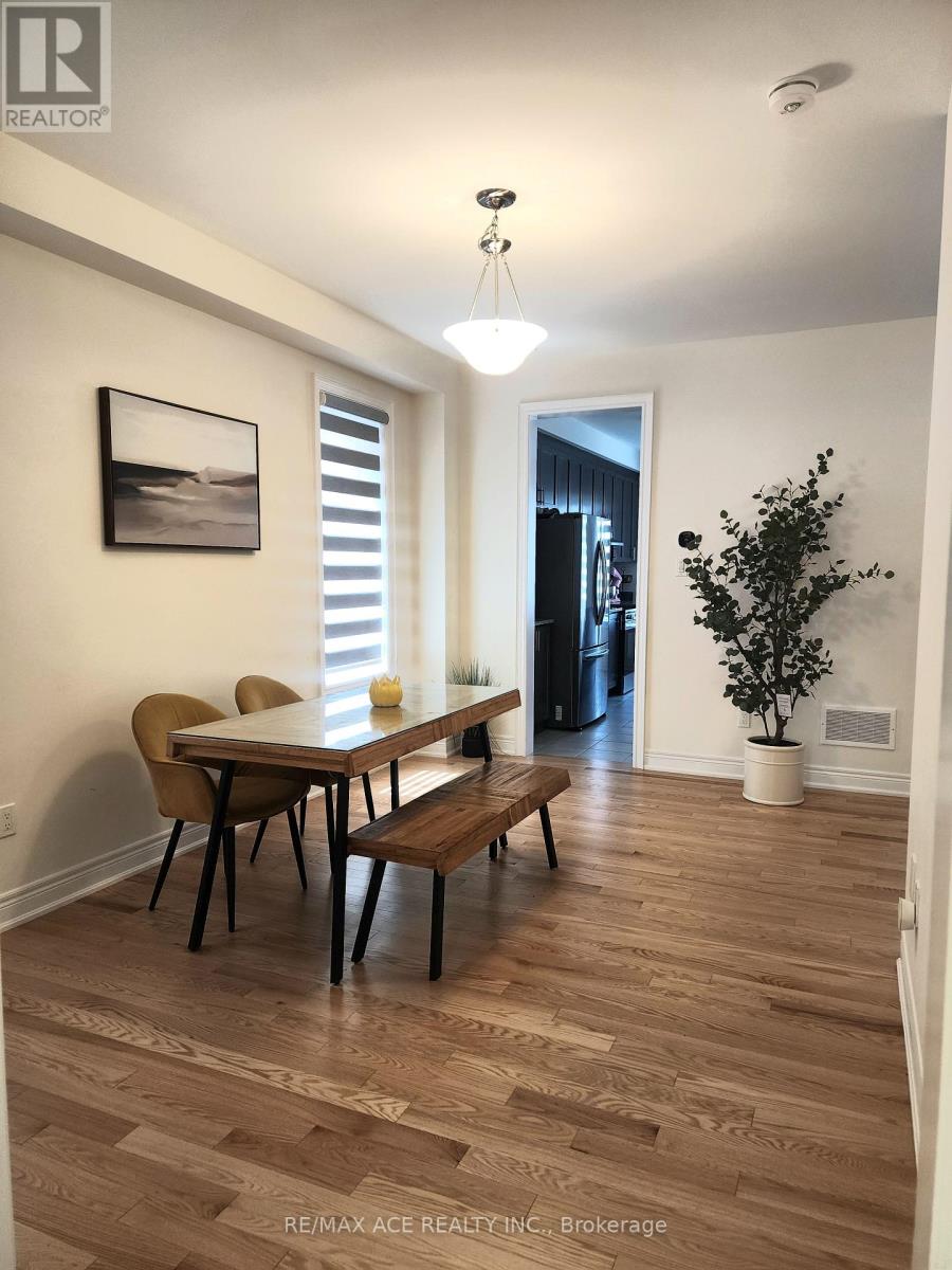 22 Rogerson Street, Clarington (Newcastle), Ontario  L1B 0W4 - Photo 6 - E13422842