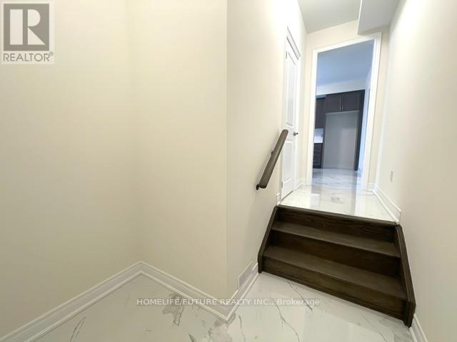 15 Wesley Brooks Street, Clarington (Newcastle), Ontario  L1B 0W1 - Photo 4 - E13423180