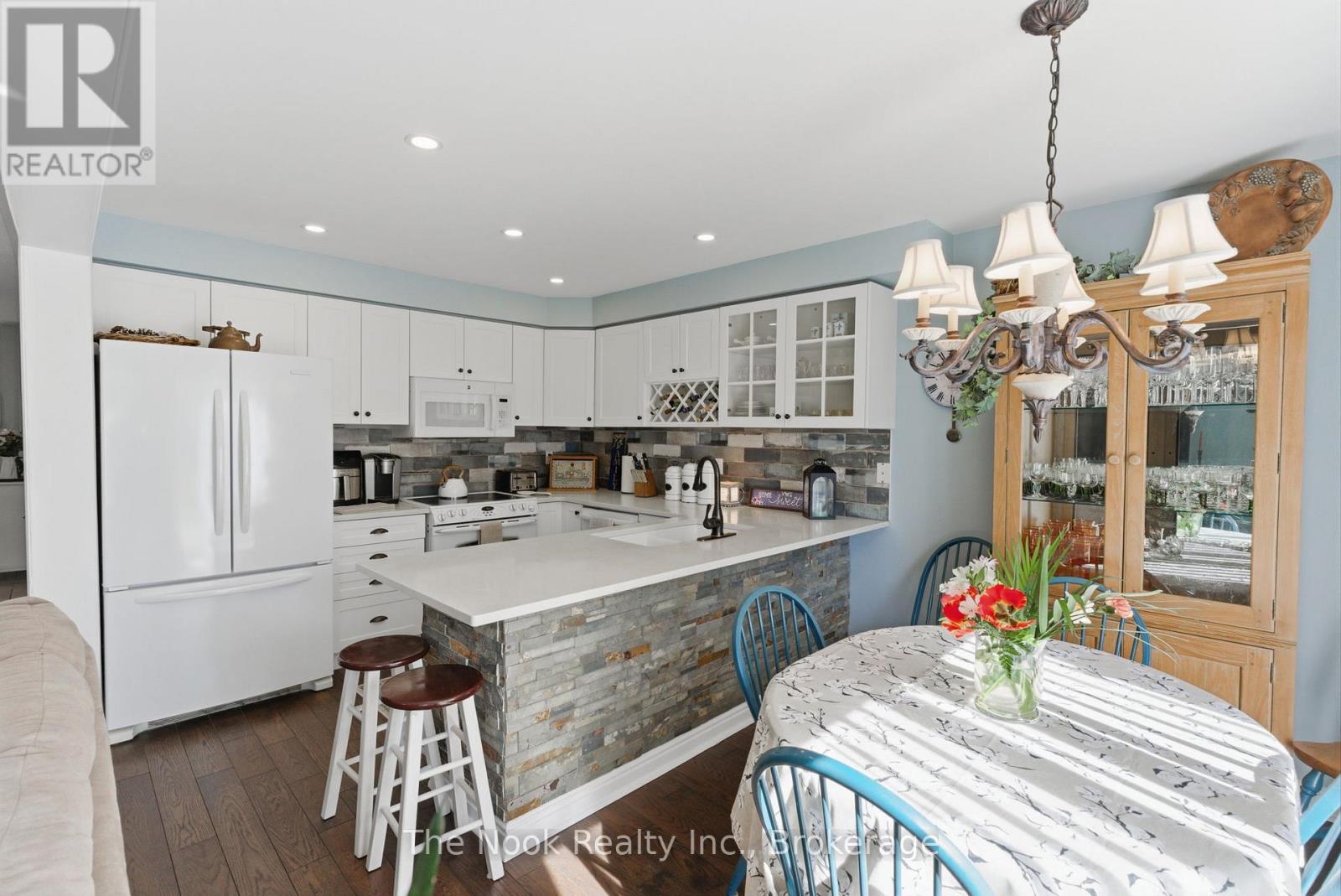 70 Beacham Crescent, Clarington (Newcastle), Ontario  L1B 1N1 - Photo 10 - E13423952