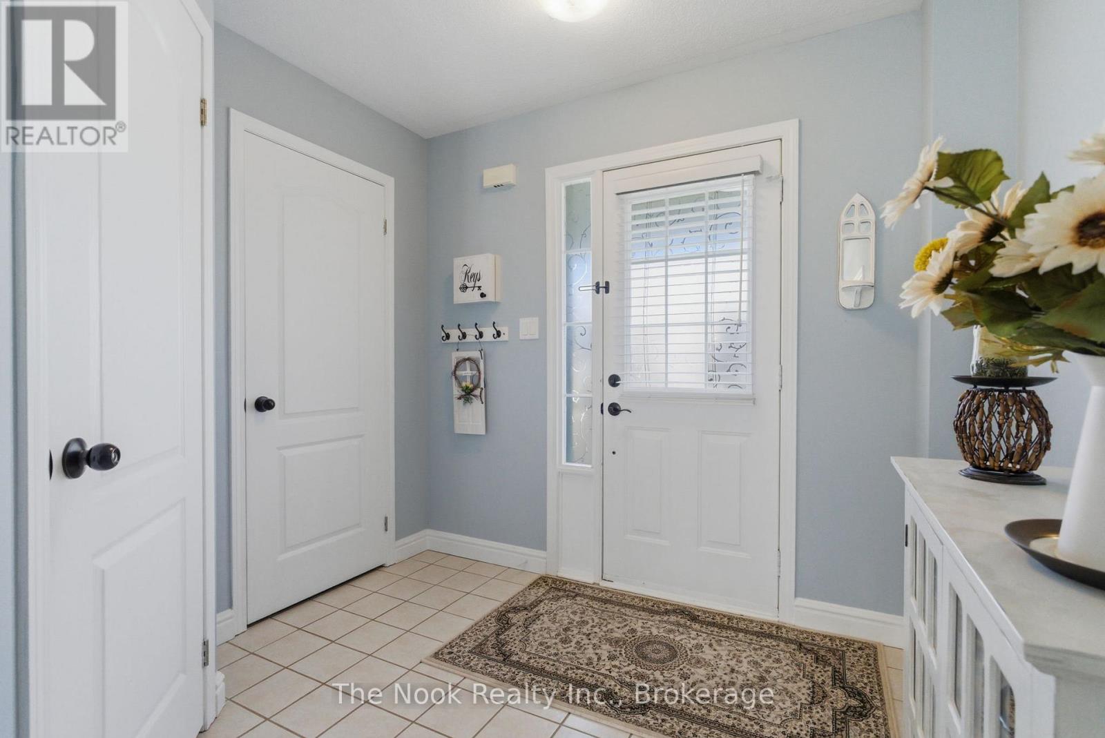 70 Beacham Crescent, Clarington (Newcastle), Ontario  L1B 1N1 - Photo 5 - E13423952