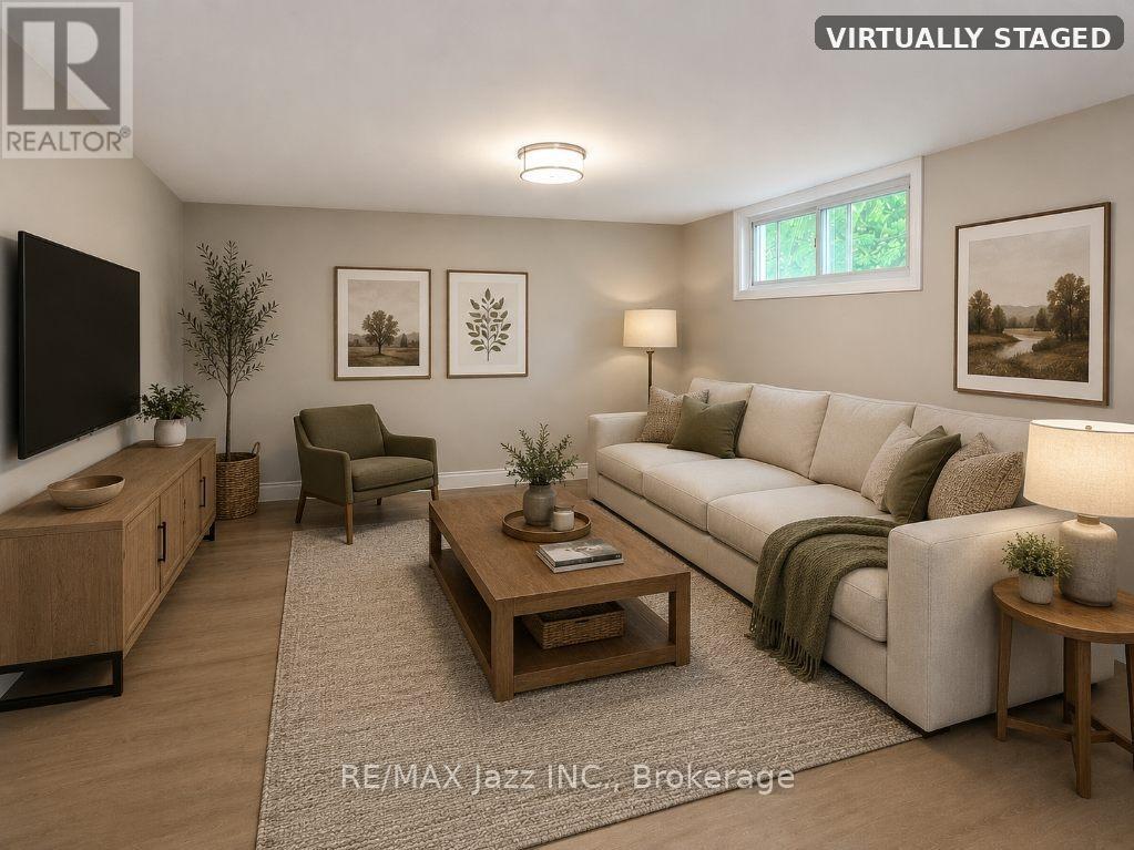 B - 624 Stewart Street, Peterborough (Town Ward 3), Ontario  K9H 4C3 - Photo 2 - X13424460