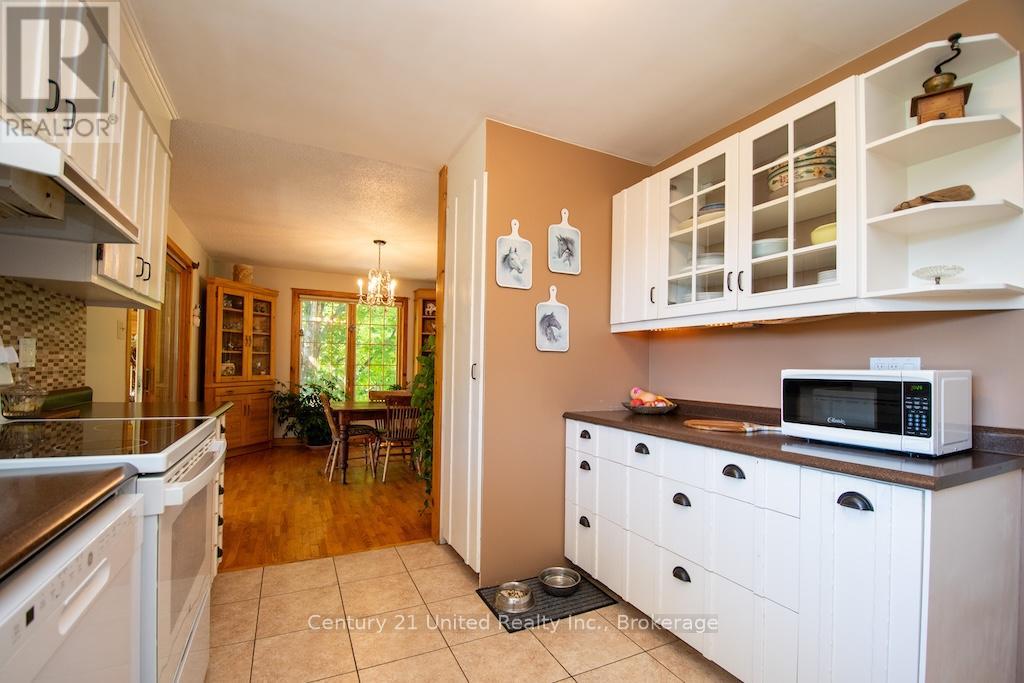 2003 Hybla Road, Hastings Highlands (Monteagle Ward), Ontario  K0L 1C0 - Photo 12 - X13424508