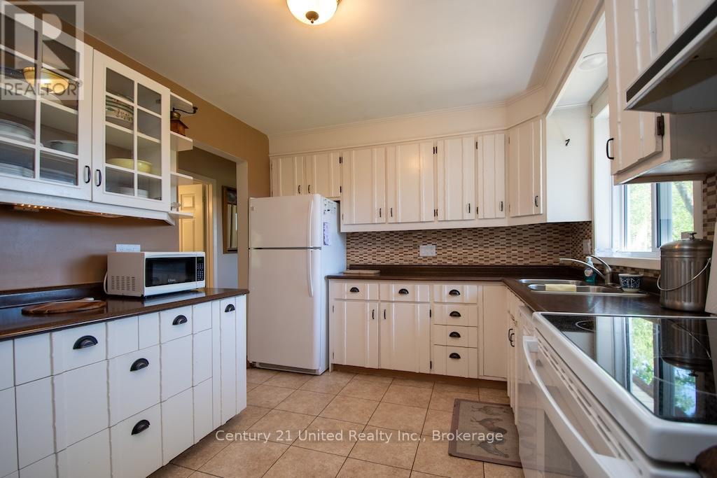 2003 Hybla Road, Hastings Highlands (Monteagle Ward), Ontario  K0L 1C0 - Photo 14 - X13424508